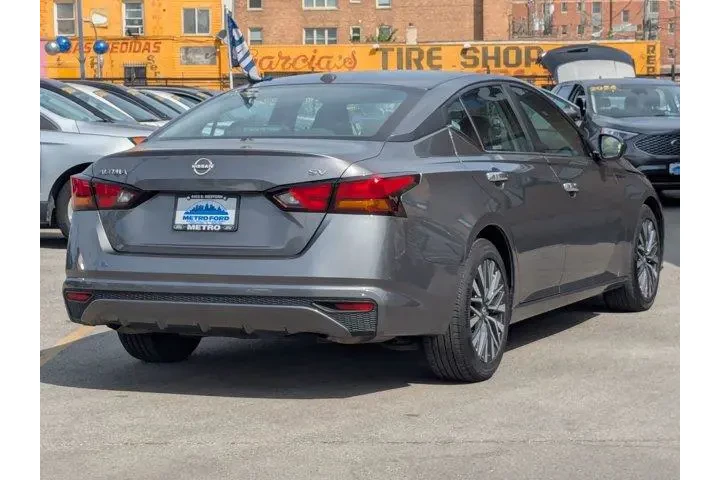 $19999 : Nissan Altima 2024 2.5 SV 4d image 4
