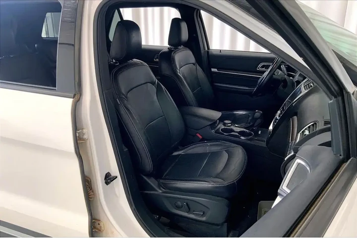 $12428 : Ford Explorer 2019 AWD Limit image 10