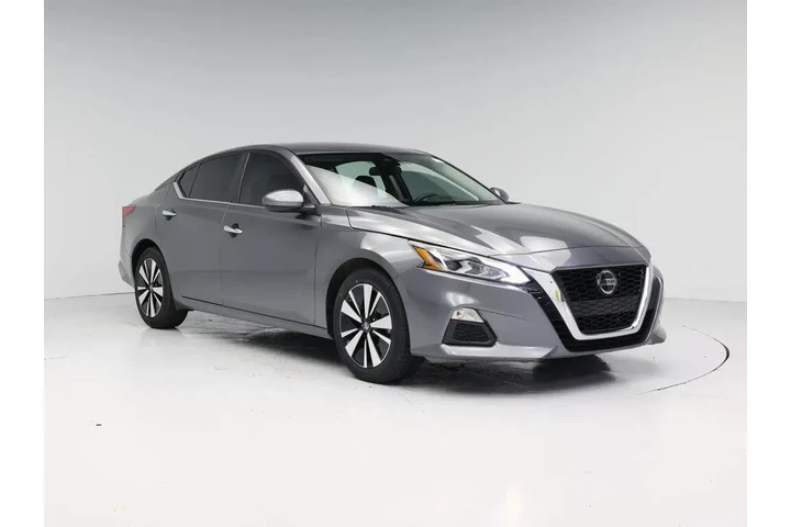 $20998 : Nissan Altima 2022 2.5 SV 4d image 1
