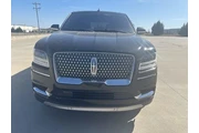 $29457 : Lincoln Navigator 2019 4x4 R thumbnail