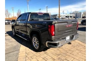 $33990 : 2019 GMC Sierra 1500 SLT Crew thumbnail