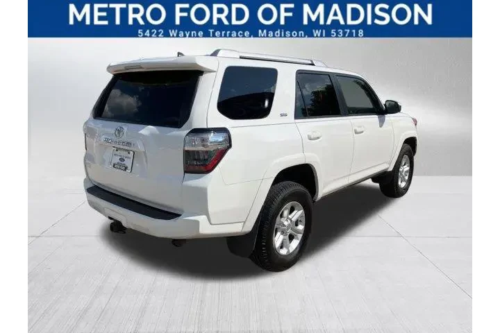 Toyota 4Runner 2015 AWD Limi image 9