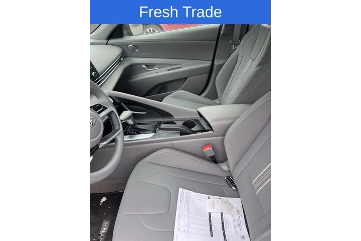 $19490 : Hyundai ELANTRA 2023 SEL 4dr image 7