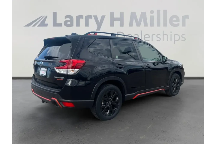 Subaru Forester 2019 AWD Spo image 5