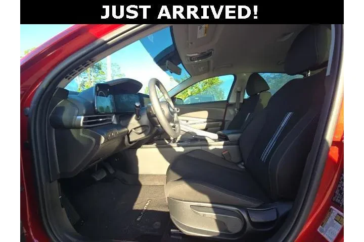 $18871 : Hyundai ELANTRA 2024 SEL 4dr image 8