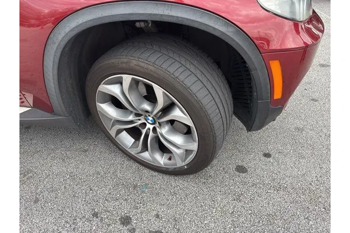 $10000 : BMW X5 2011 AWD xDrive50i 4d image 9