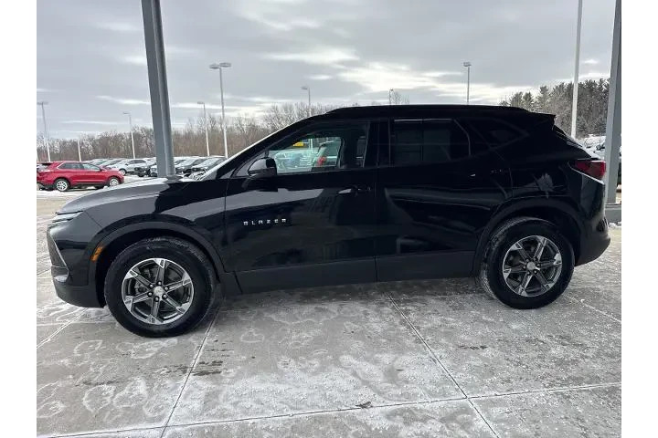 $26900 : Chevrolet Blazer 2023 AWD LT image 4