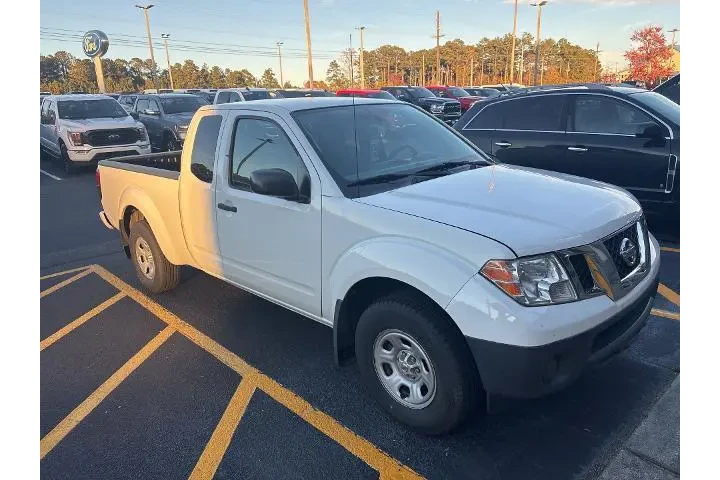 Nissan Frontier 2017 4x2 S 4 image 2