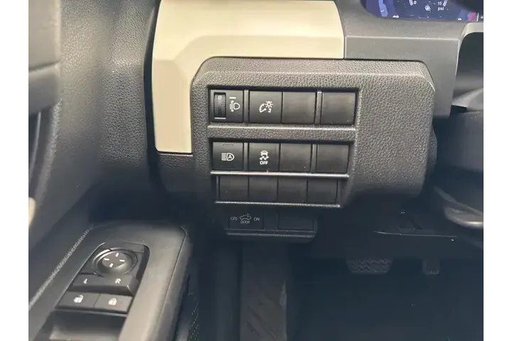 $37996 : Toyota Tacoma 2024 4x4 TRD O image 9