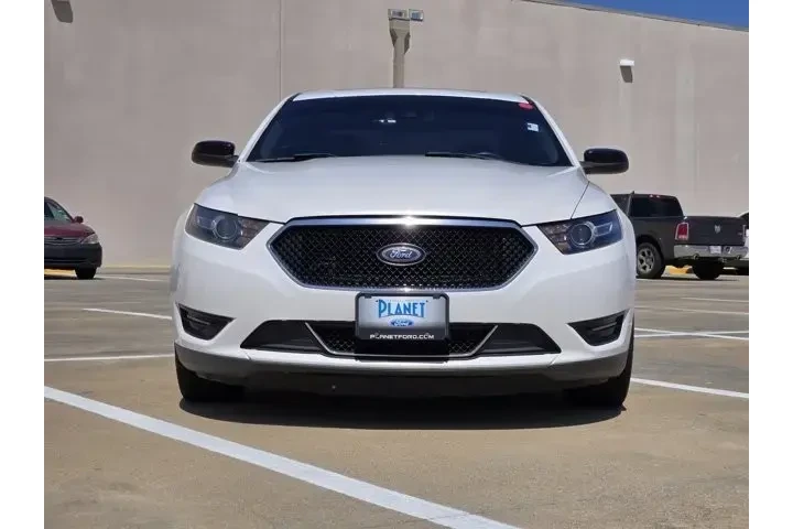 $12385 : Ford Taurus 2018 AWD SHO 4dr image 2