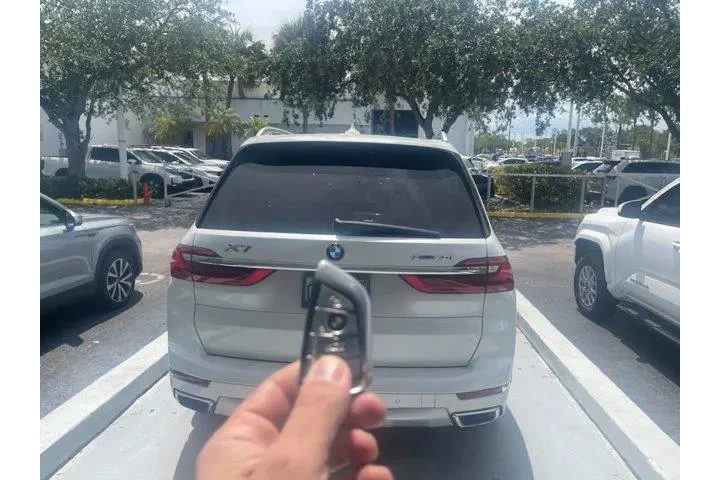 $33599 : BMW X7 2020 AWD xDrive40i 4d image 7