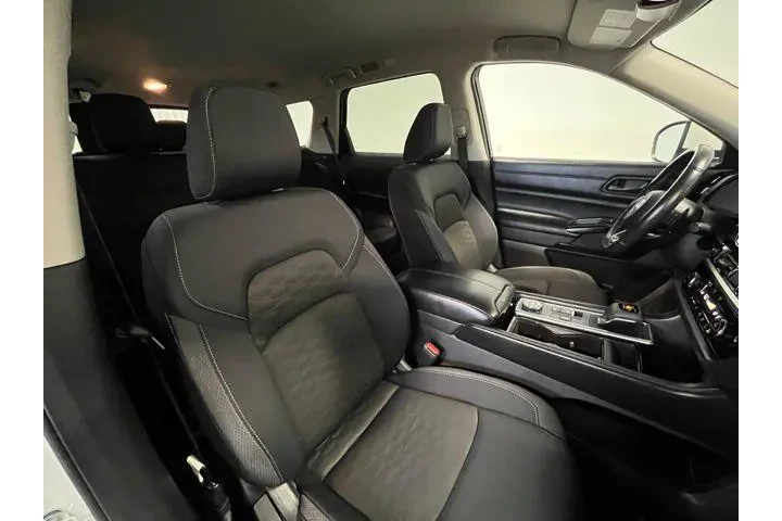 $29992 : Nissan Pathfinder 2024 AWD S image 9