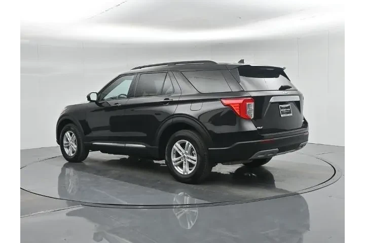 $32200 : Ford Explorer 2024 AWD XLT 4 image 7