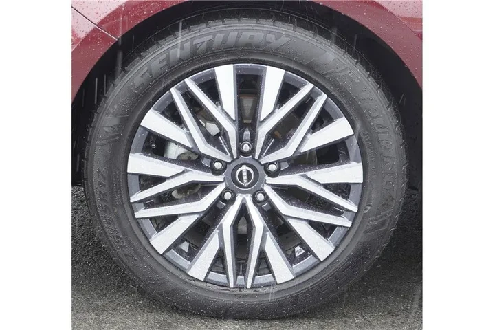 $22184 : 2025 Altima SV image 10