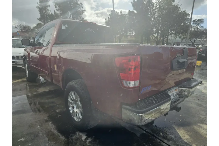 $4495 : 2004 Titan XE King Cab 4WD image 3