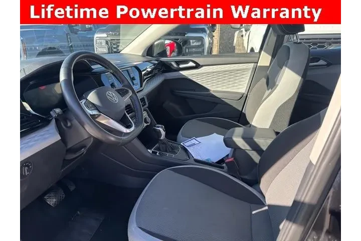 $18400 : Volkswagen Taos 2024 S 4dr S image 2