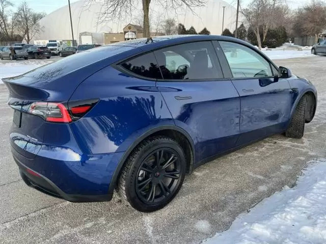 $27995 : 2021 Model Y Long Range image 7