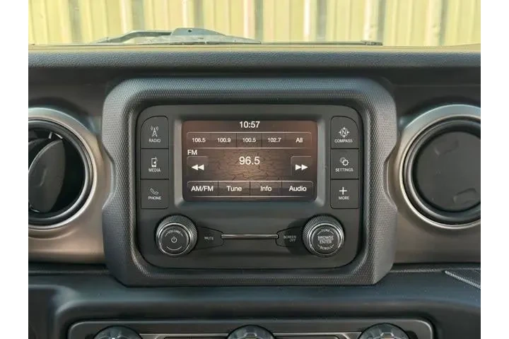 $25190 : Jeep Wrangler 2020 4x4 Sport image 3