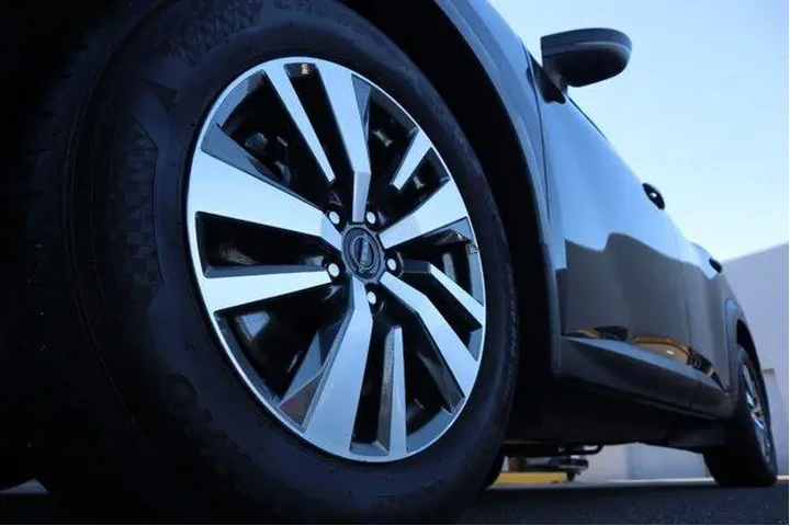 $36409 : Nissan Pathfinder 2024 AWD S image 10