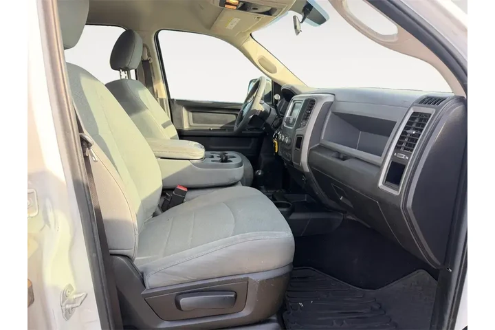 $30500 : Ram 3500 2018 4x4 Tradesman image 4