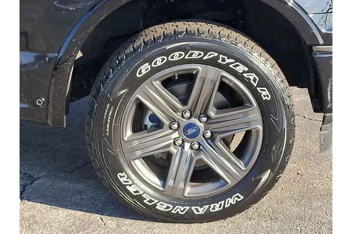 $32818 : Ford F-150 2020 4x4 XL 4dr S image 8