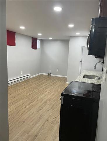 $1400 : 2BD 1BTH APARTMENT FOR RENT image 3