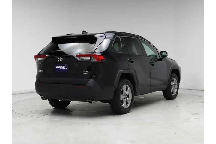 $29998 : Toyota RAV4 2023 AWD XLE 4dr image 8