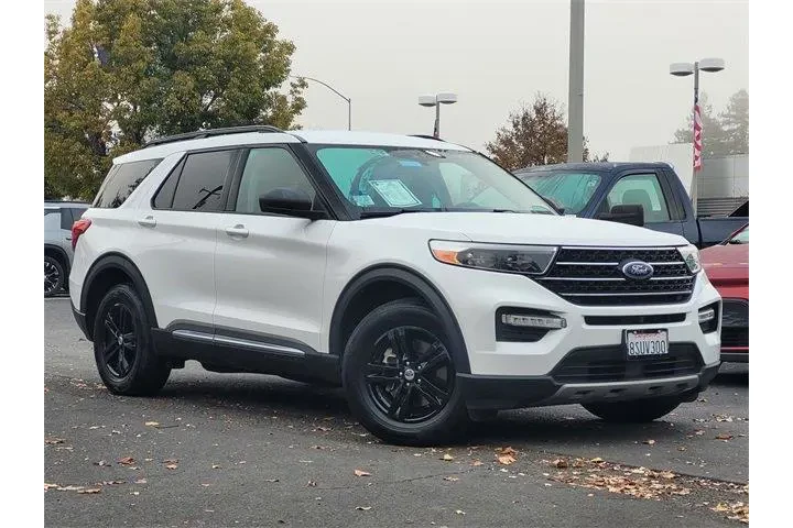 $23638 : Ford Explorer 2020 AWD XLT 4 image 2