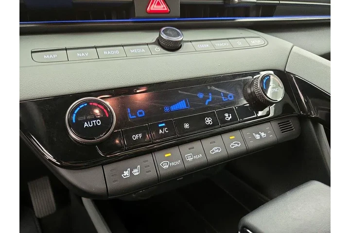 $24998 : Hyundai ELANTRA Hybrid 2025 image 9