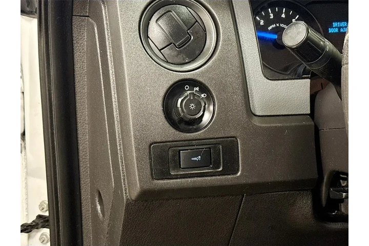 $14311 : Ford F-150 2014 4x2 XL 4dr S image 10