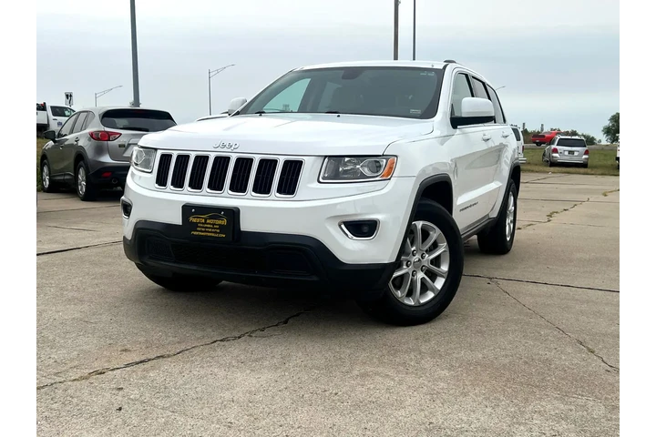 $9999 : 2015 Grand Cherokee Laredo 4WD image 4