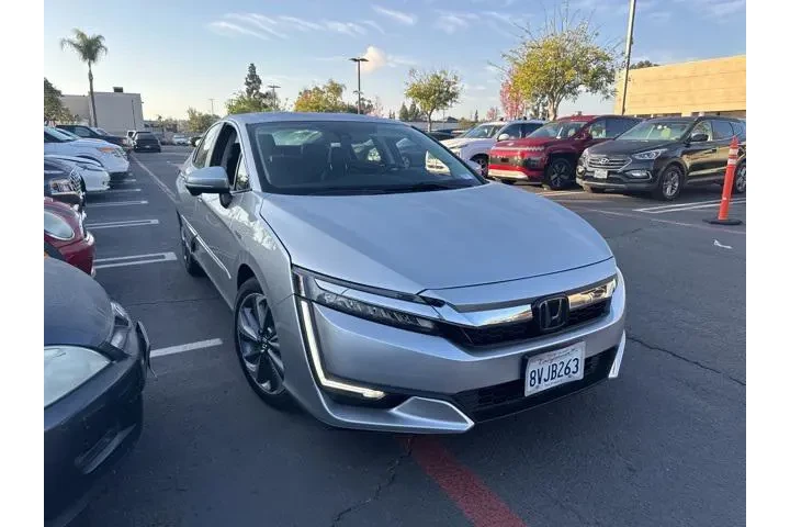 $26500 : Honda Clarity Plug-In Hybrid image 4