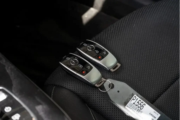 $39999 : Mercedes-Benz E-Class 2021 A image 3