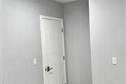 $1200 : Habitación con baño privado thumbnail