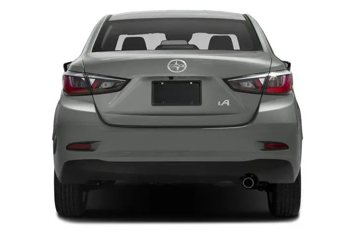 $4990 : Scion iA 2016 4dr Sedan 6A image 5