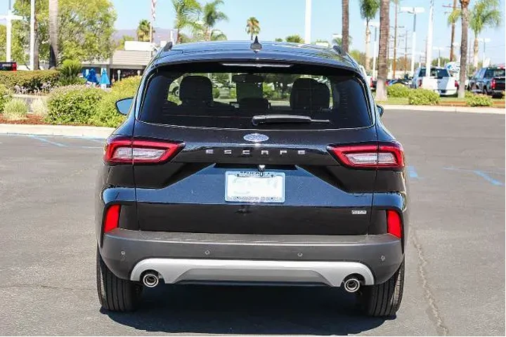 $29999 : Ford Escape Plug-In Hybrid 2 image 5