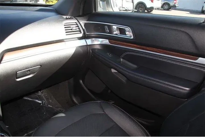 $20623 : Ford Explorer 2018 Limited 4 image 8