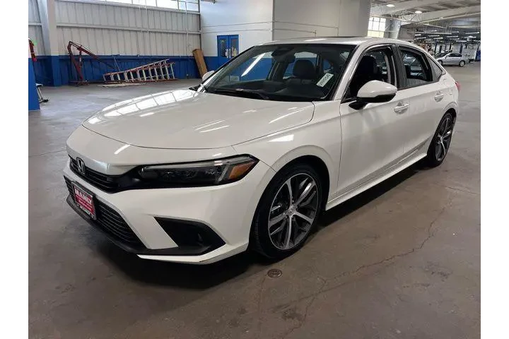 $28828 : Honda Civic 2024 Touring 4dr image 7