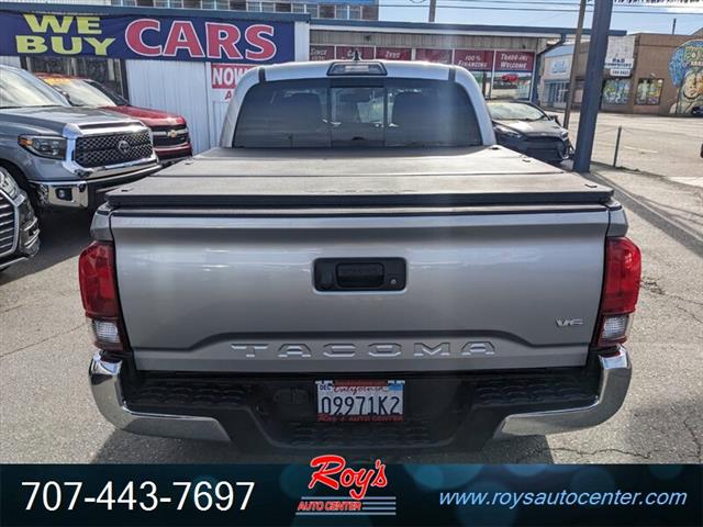 $28995 : 2018 Tacoma SR5 V6 4WD Truck image 7