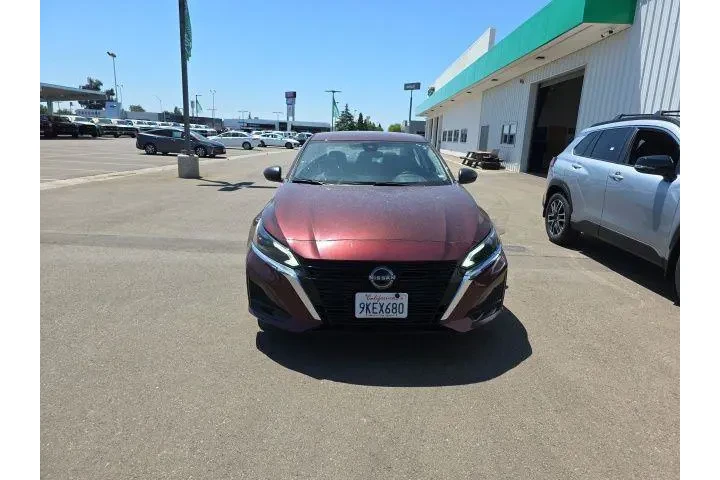 $19775 : Nissan Altima 2024 2.5 SV 4d image 2