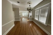 $900 : Beautiful hardwood floor home thumbnail
