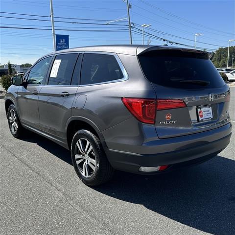 $22704 : PRE-OWNED 2017 HONDA PILOT EX image 3