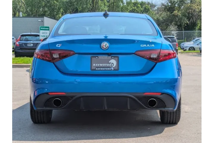 $19475 : 2018 Alfa Romeo Giulia Sport image 8