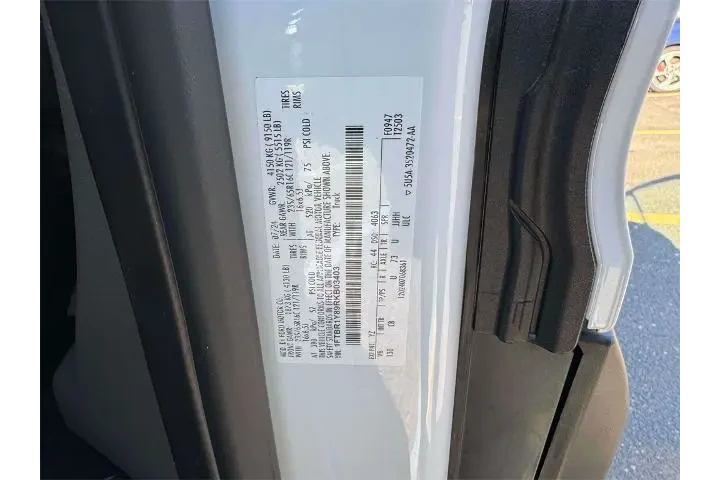 $30884 : Ford Transit 2024 250 3dr SW image 10