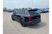 $27133 : Kia Telluride 2021 AWD SX 4d thumbnail
