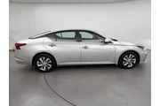 $19998 : Nissan Altima 2023 2.5 S 4dr thumbnail