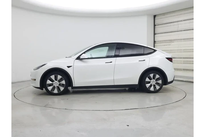 $27998 : Tesla Model Y 2021 AWD Long image 3