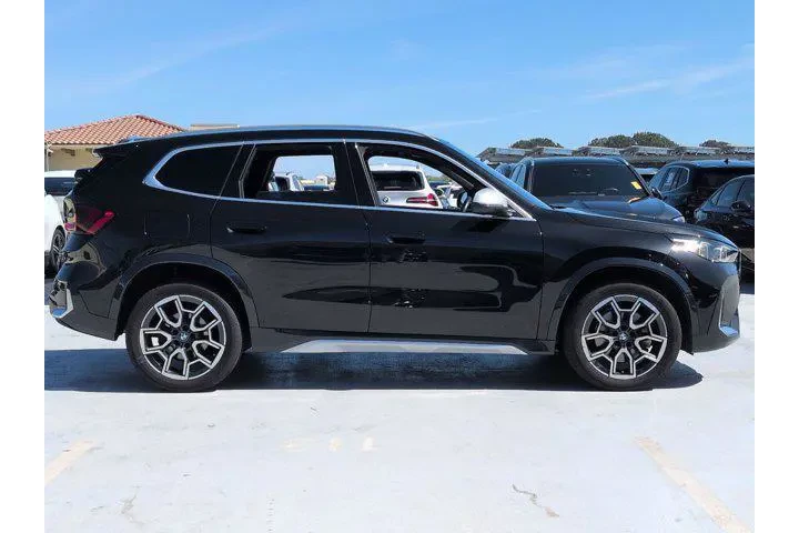 $31999 : BMW X1 2023 AWD xDrive28i 4d image 4