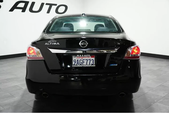 $10140 : 2014 Altima 2.5 S image 9
