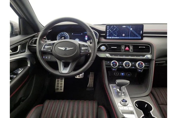 $33998 : Genesis G70 2023 AWD 2.0T 4d image 10